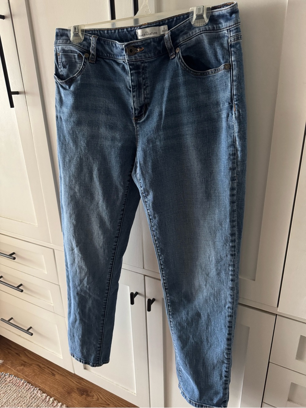 L.L. Bean Women's Medium Blue Cropped Jeans